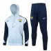 El traje deportivo con capucha y los pantalones de la selección nacional francesa para la temporada 2024/25 - blanco/azul.