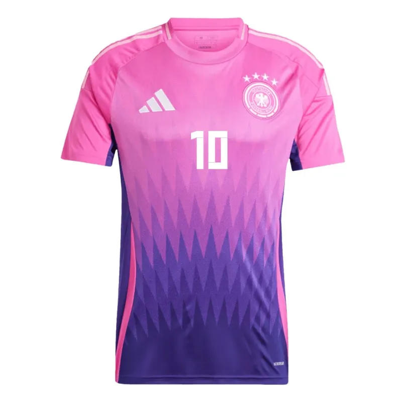 El kit para niños de visitante de Jamal Musiala 2024/25 - Rosa