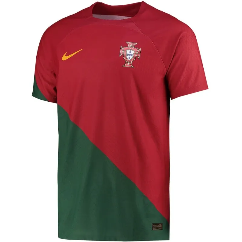 Maillot de la version joueur du maillot principal de la Coupe du monde FIFA 2022 du Portugal - Rouge et Vert