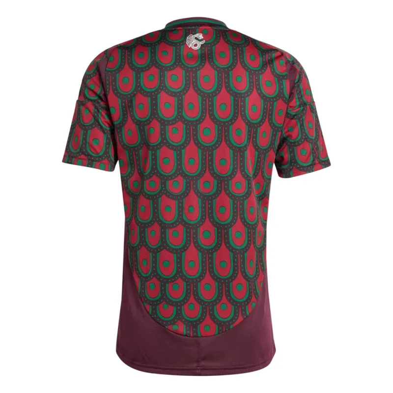 Das Heimtrikot von Mexiko 2024/25, Fan-Version, rot.
