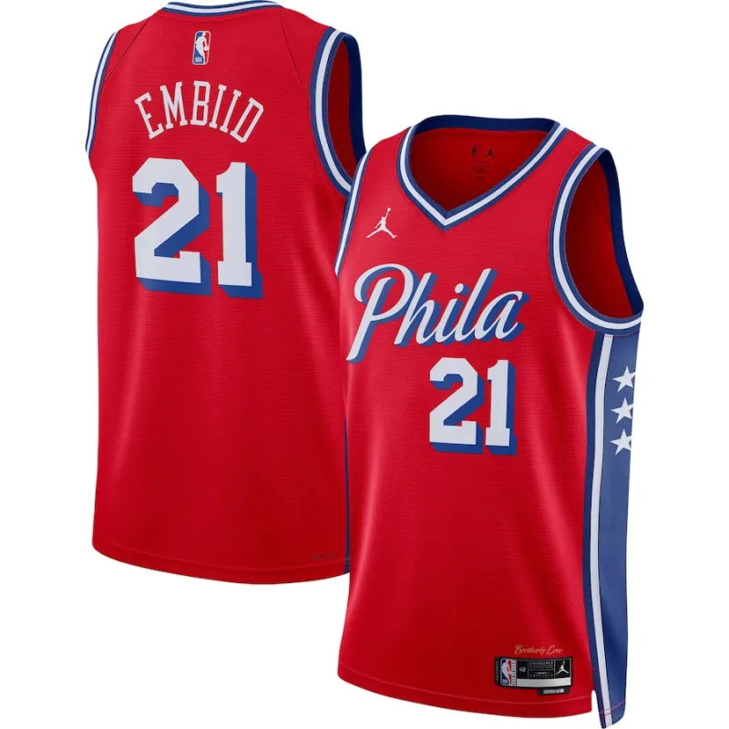 Joel Embiid Philadelphia 76ers Maillot Swingman Unisexe de Jordan Brand - Édition d'Assertion - Rouge