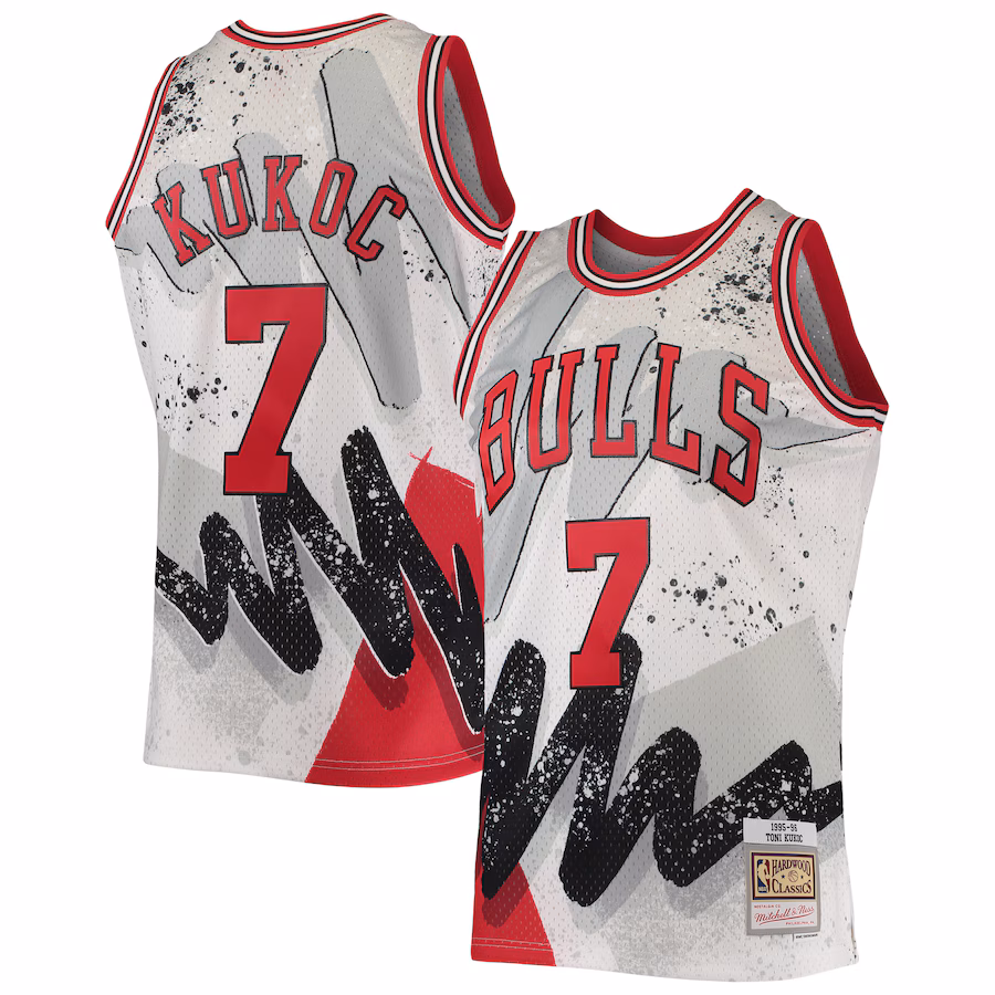 Toni Kukoč Camiseta Swingman Hyper Hoops de los Hardwood Classics 1995/96 de los Chicago Bulls Mitchell & Ness - Blanco
